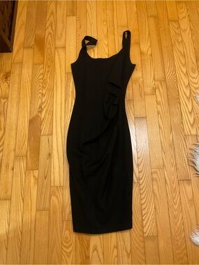 Classic Black Sleeveless Sheath Dress